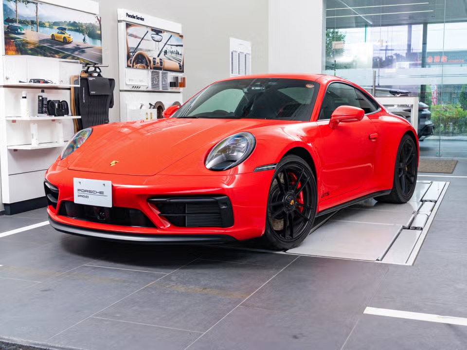 ポルシェ911 992